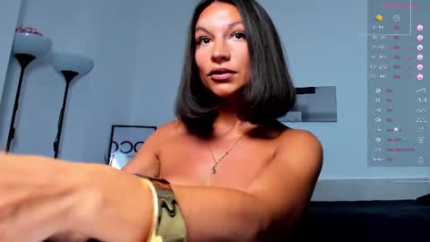 kellysmits online show from June 23, 5:19 pm