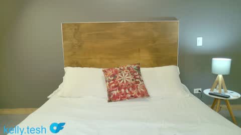 Kelly online show from December 16, 6:25 pm