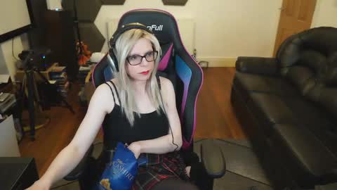 kelseycobalt online show from February 13, 11:58 pm