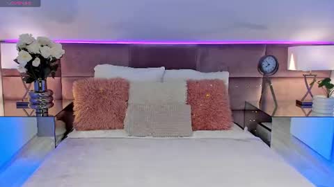 kelsi_di online show from July 5, 5:03 am