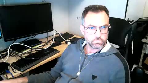 kelvin06133 online show from December 13, 9:09 pm