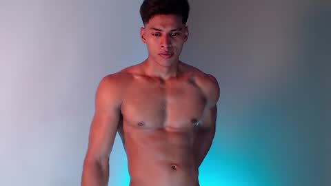 ken__owensx online show from August 5, 6:49 pm