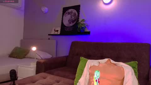   online show from June 24, 9:49 am
