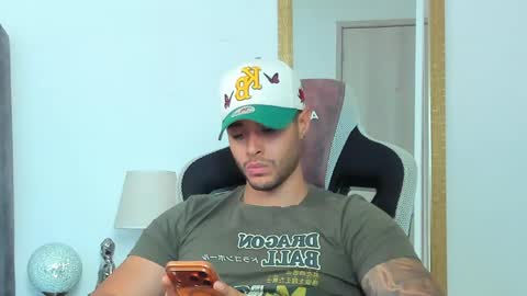ken_mailik online show from April 27, 2:42 am