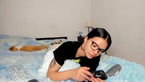 Kendal online show from October 8, 4:02 pm