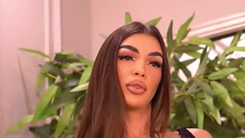 Kendal online show from November 7, 4:42 pm