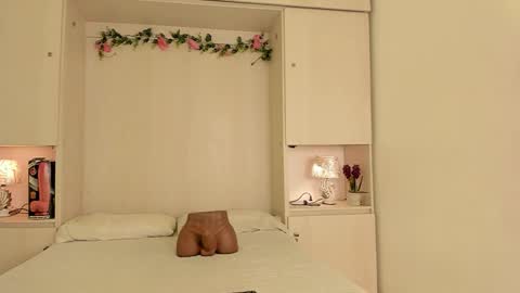 Kendal online show from February 24, 12:08 pm