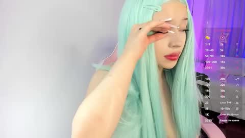 Kendall online show from February 26, 7:39 pm