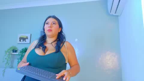   online show from July 31, 8:59 am