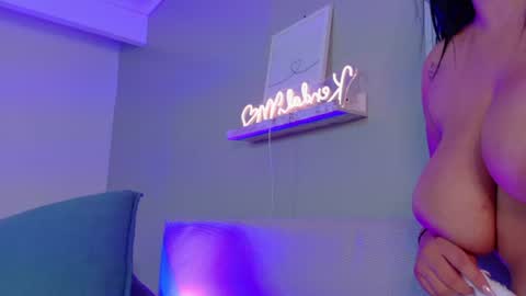   online show from July 20, 10:39 am