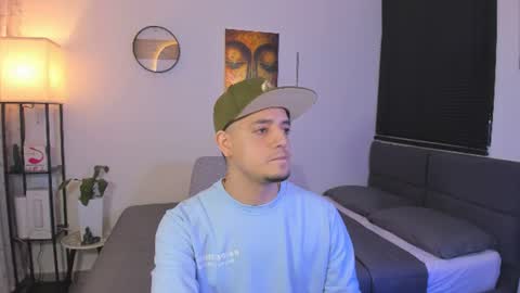 kendel_dimitri online show from July 21, 3:41 am