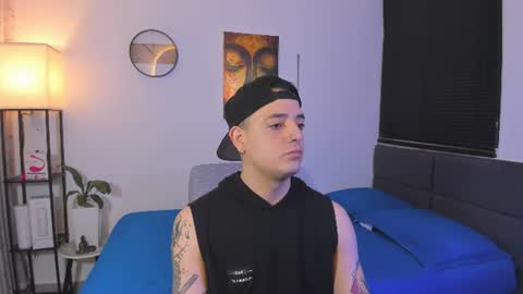 kendel_dimitri online show from June 26, 6:08 am