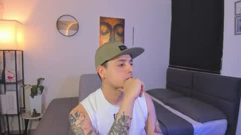 kendel_dimitri online show from July 16, 5:11 am