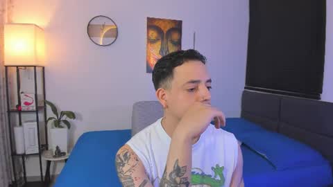 kendel_dimitri online show from June 21, 5:58 am