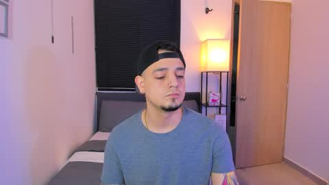 kendel_dimitri online show from April 30, 6:40 am