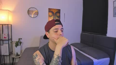 kendel_dimitri online show from July 18, 6:48 am