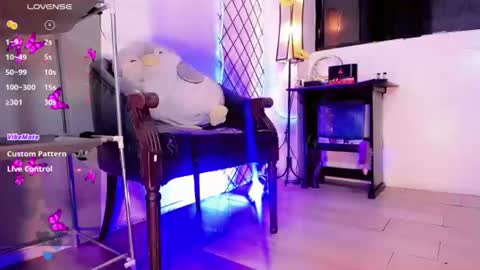 Kendra Bailey online show from July 14, 3:11 am