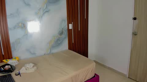 kendra_lovv online show from February 17, 12:04 pm