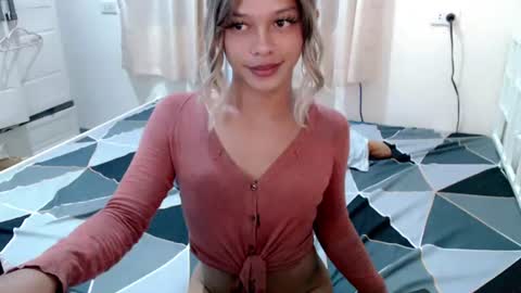 kendra_lunaxx online show from June 11, 7:34 pm