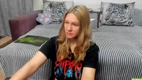 Kendra online show from November 20, 1:15 am