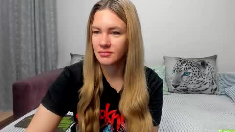 Kendra online show from October 6, 12:39 am