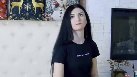 KendraBloom online show from December 15, 6:20 am