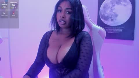 Snapshot of kendrasmith01 chatting on October 17, 10:47 pm kendrasmith01 online show from October 17, 10:47 pm