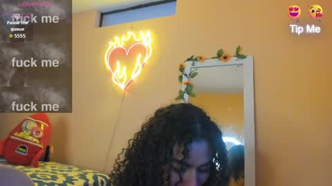 Kenia online show from May 12, 5:33 pm