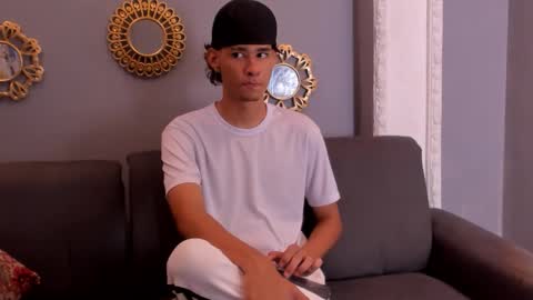 KENIX online show from October 26, 7:35 pm