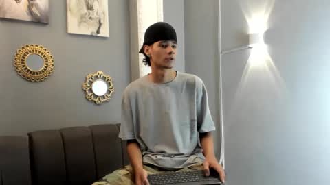 KENIX online show from October 18, 11:09 pm