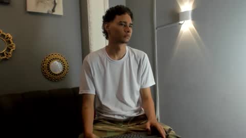 KENIX online show from November 1, 7:46 pm