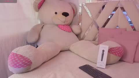 kenndal_tay online show from July 14, 7:30 pm