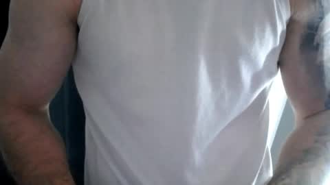 Kennfox777 online show from May 2, 5:46 am