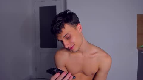 Peter     online show from November 24, 9:46 pm