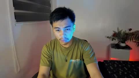 Snapshot of kenthebigcockxx chatting on October 1, 2:10 am kenthebigcockxx online show from October 1, 2:10 am