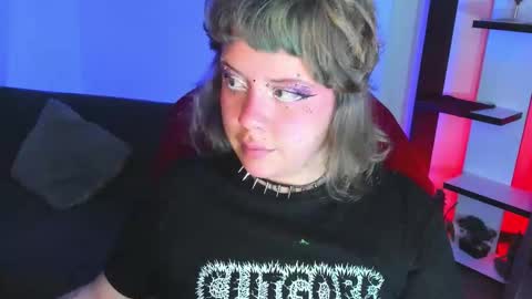 Kenzie online show from November 18, 4:59 am