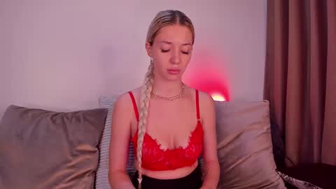 keremhm online show from February 12, 2:15 am