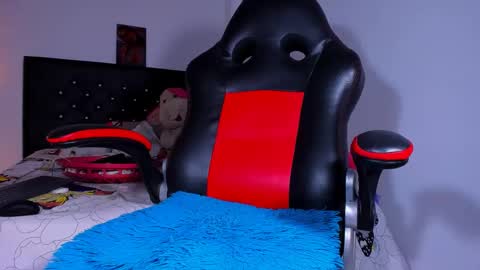 Kerlysmith24 online show from January 13, 10:35 pm