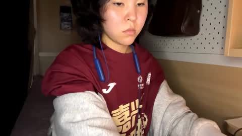 Jenny  online show from April 29, 9:58 am
