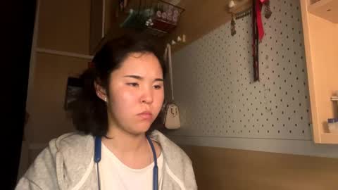 Jenny  online show from May 5, 2:18 am