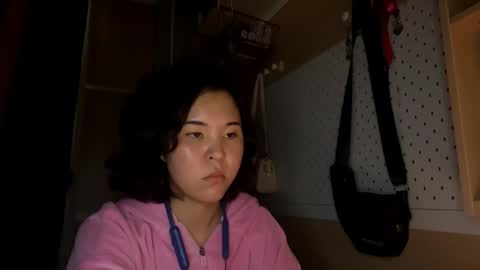 Jenny  online show from May 3, 2:06 am