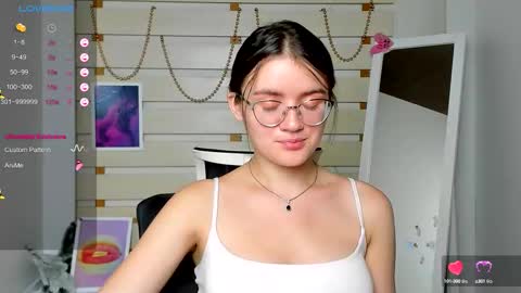 Snapshot of ketrin_pirsss chatting on September 11, 7:20 am Ketrin online show from September 11, 7:20 am