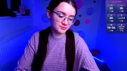 Snapshot of ketrin_pirsss chatting on March 6, 7:03 am Ketrin online show from March 6, 7:03 am
