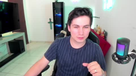 Kevin online show from February 1, 12:07 am