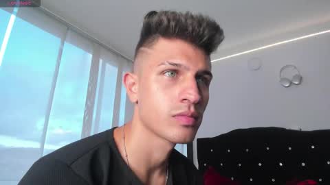 Kevin Ahs online show from October 24, 10:21 pm