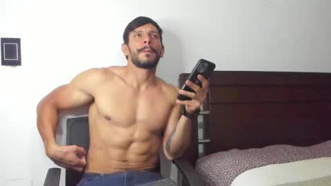 kevin_malone22 online show from November 5, 2:02 am