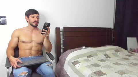 Snapshot of kevin_malone22 chatting on September 23, 2:16 am kevin_malone22 online show from September 23, 2:16 am