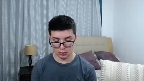 Kevin online show from April 22, 2:52 am