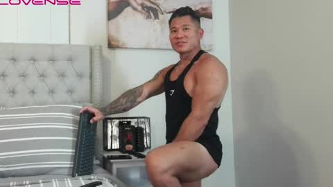kevinkham online show from April 29, 12:37 am