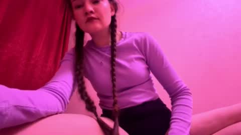 Hanna online show from March 12, 6:00 pm